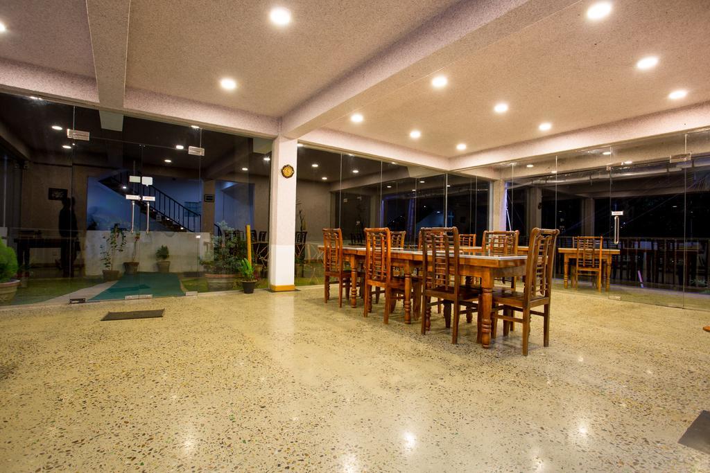 The Tenth Hotel Ella Exterior foto